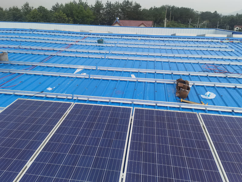 3.5MW-Hubei Metal Roof Mini Rail Solar Mounting System