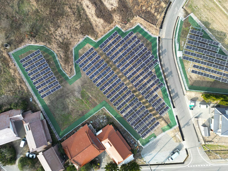 1.97 MW-France Agrovoltaics: Solar Energy and Agriculture